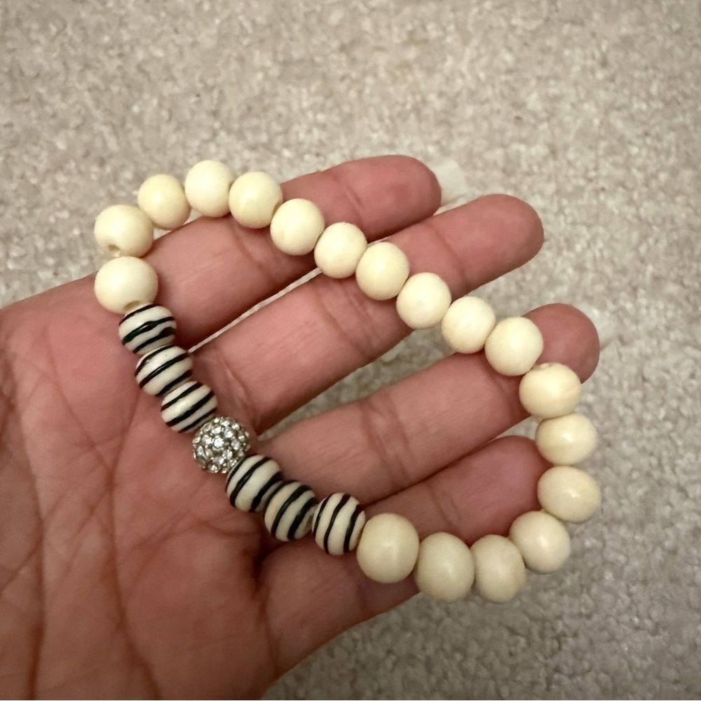 handmade Hawaiian bracelet Cream Black Beaded round stretchy adult unisex